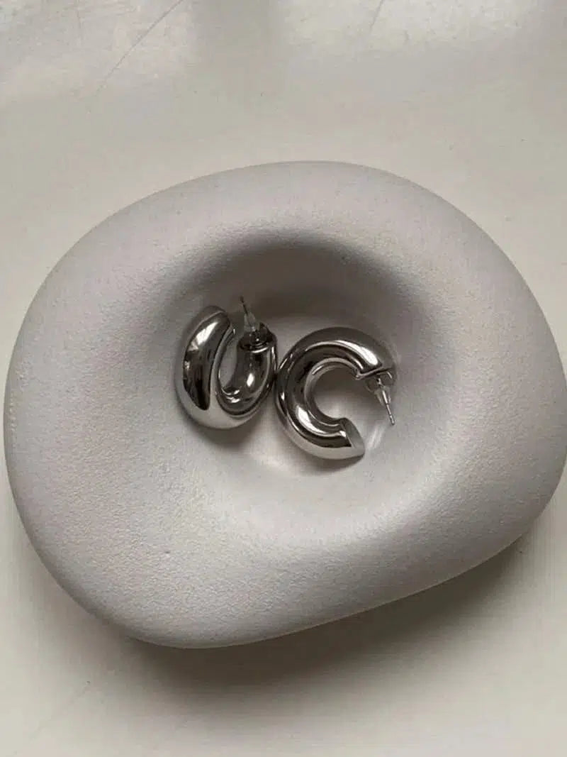 Amore – Wyrazisty design – Kolczyki koła