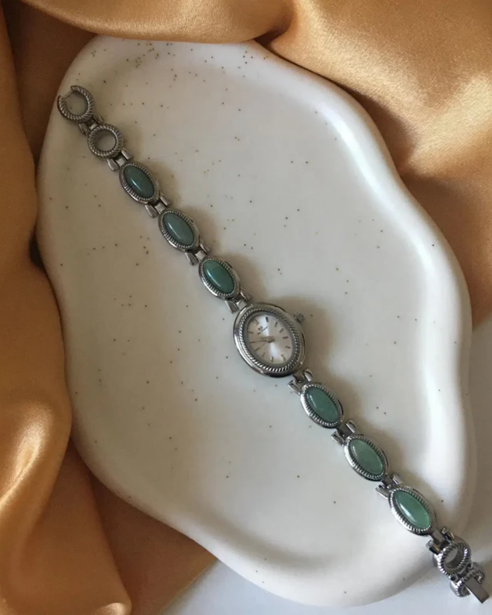 Cettina – Zielone akcenty z kamieni – Zegarek vintage
