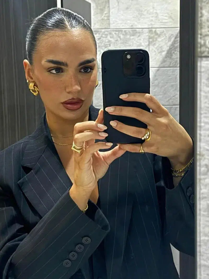 Luisa – Ażurowa konstrukcja – Małe kolczyki koła